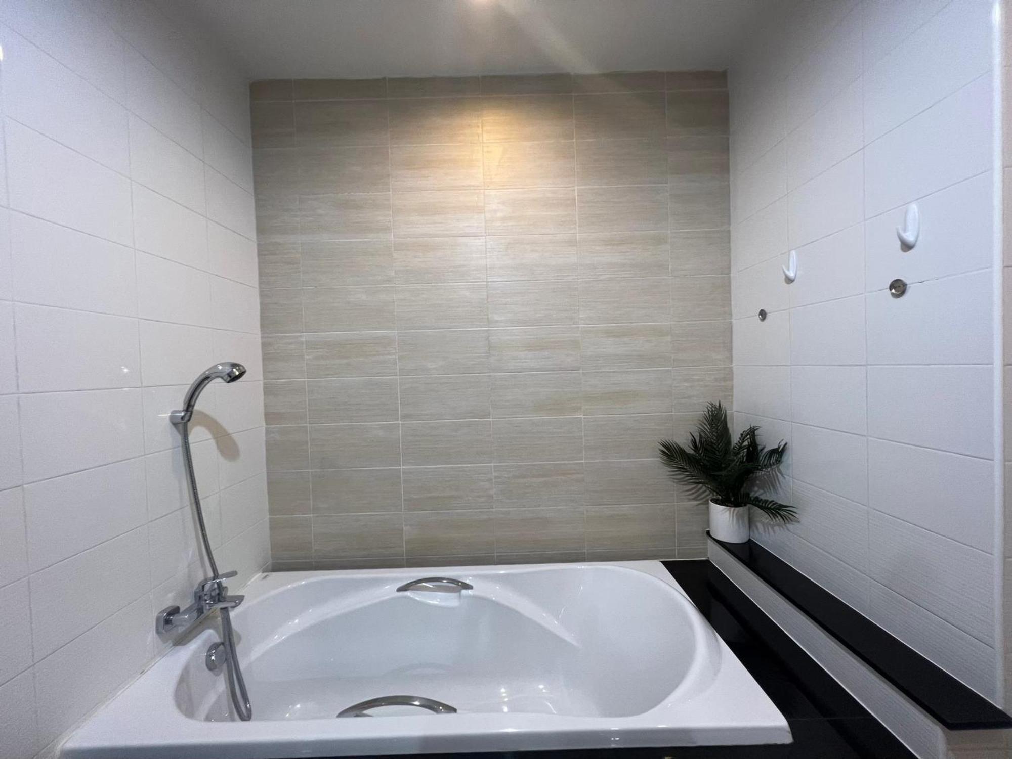 Tolani Nimman Villa Чиангмай Екстериор снимка